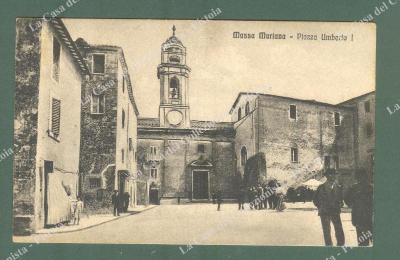 Umbria. MASSA MARTANA, Perugia. Piazza Umberto. Cartolina d'epoca viaggiata nel 1926.