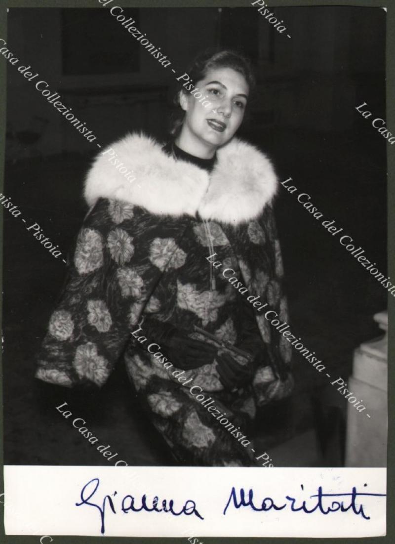 GIANNA MARITATI, soprano italiano. Autografo su fotografia anni '60