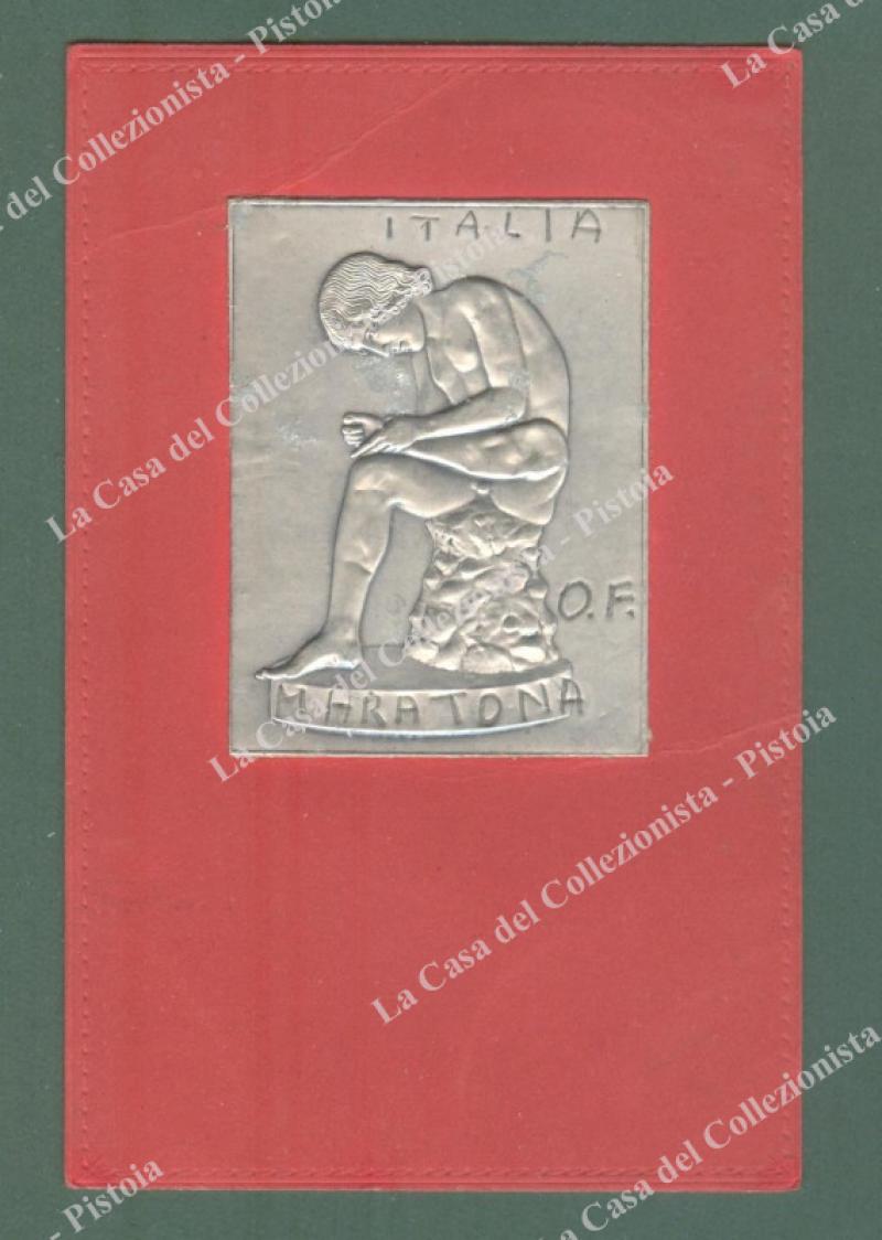 CARTOLINA A RILIEVO. Viaggiata nel 1923.