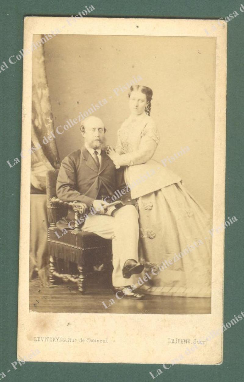 Principessa Elena d'Inghilterra (figlia della regina Vittoria) con suo marito, il principe Christian di Schleswig Holstein. Foto originale all'albumina, circa 1865