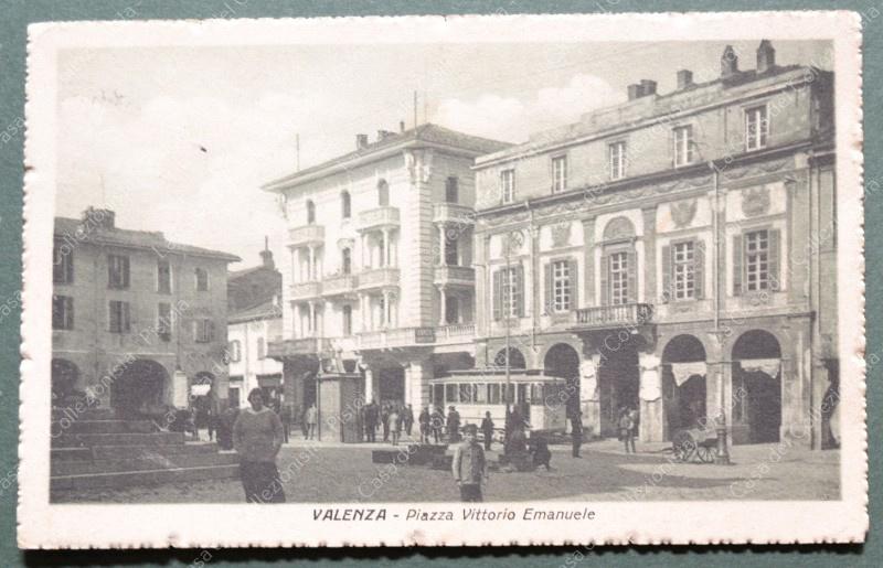 VALENZA, Alessandria. P.za V. Emanuele. Cartolina d'epoca viaggiata
